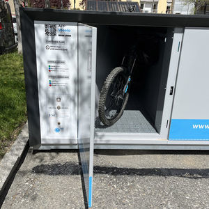 abrigo para bicicletas com painel solar