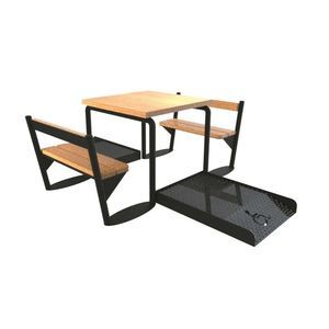 mesa de piquenique para pessoas com mobilidade reduzida