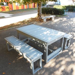 mesa de piquenique contemporânea