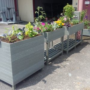 jardineira para horta em plástico reciclado