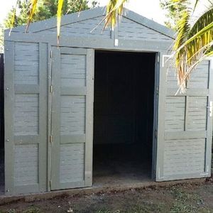 abrigo de jardim em plástico reciclado