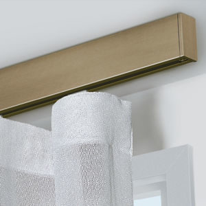 varão metálico para cortinas