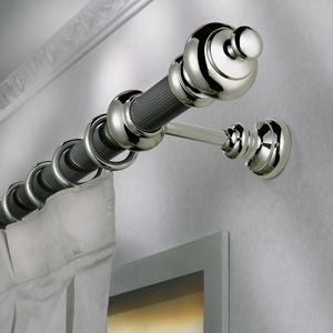 varão para cortinas em latão