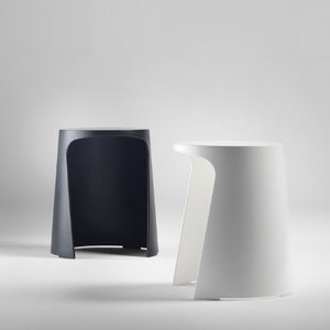banqueta contemporânea / em polipropileno / da linha comercial / empilhável