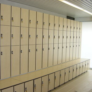armário de vestiário em HPL