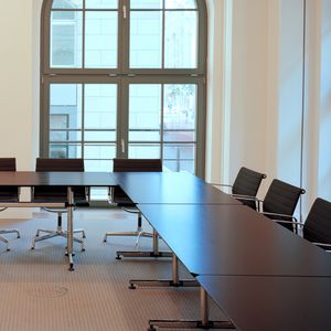 mesa de conferências contemporânea