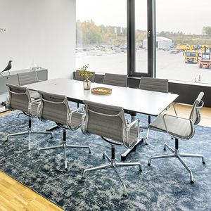 mesa contemporânea