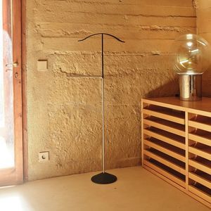 cabideiro de quarto de piso