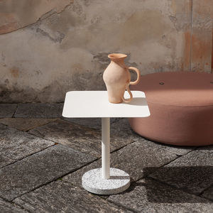 mesa lateral contemporânea 1