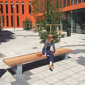 banco para espaço público contemporâneo