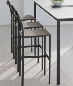 cadeira alta contemporânea