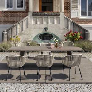 cadeira de jardim contemporânea
