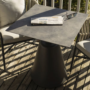 mesa contemporânea
