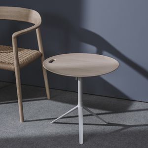mesa lateral contemporânea
