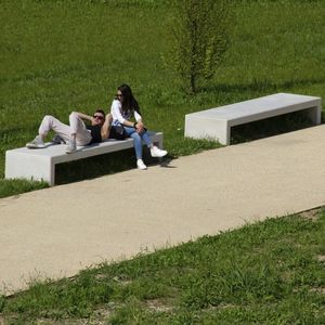 banco para espaço público contemporâneo 1