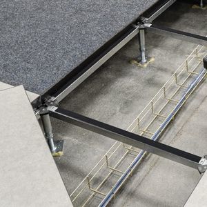 estrutura para piso elevado em aço