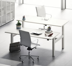 mesa de trabalho contemporânea