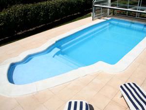 piscina pré-fabricada