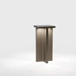 poste balizador de iluminação de jardim