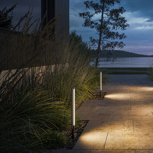 poste balizador de iluminação de jardim