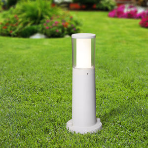poste balizador de iluminação de jardim