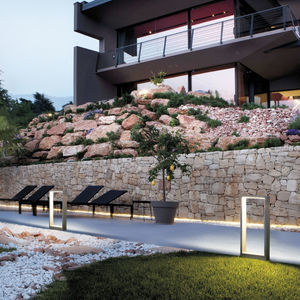poste balizador de iluminação de jardim 1