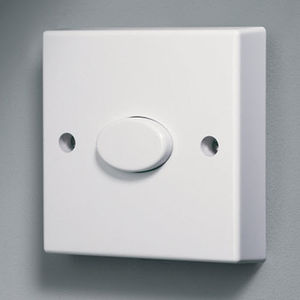 interruptor com botão de comando