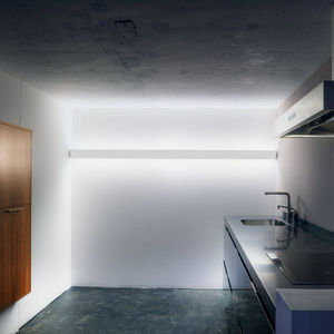 arandela de design minimalista