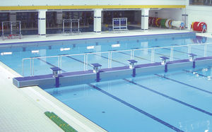 bloco de partida para piscina pública