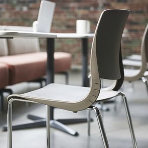 cadeira para interlocutor contemporânea 1