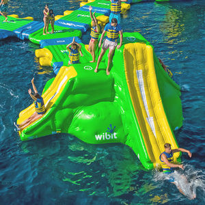 jogo inflável para piscina pública