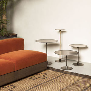 mesa lateral contemporânea