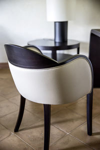 poltrona contemporânea