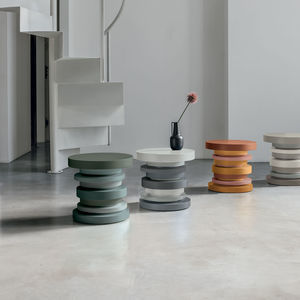 mesa lateral contemporânea