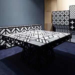 mesa contemporânea
