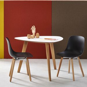 cadeira para interlocutor contemporânea
