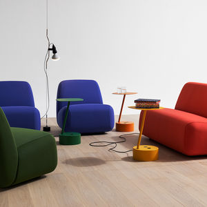 mesa lateral contemporânea