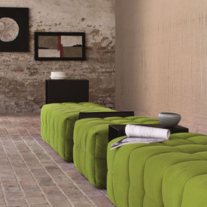 puff contemporâneo / em tecido / quadrado / da linha comercial