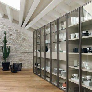 cristaleira contemporâneo