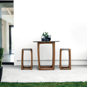 mesa alta contemporânea
