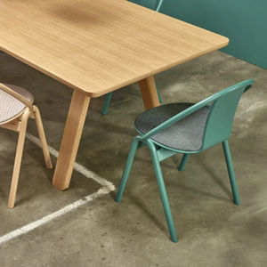 cadeira de sala de jantar contemporânea 1