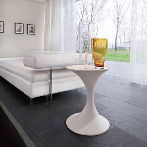 mesa lateral contemporânea