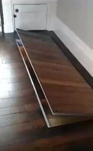 alçapão de piso