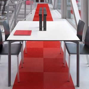 mesa de trabalho contemporânea