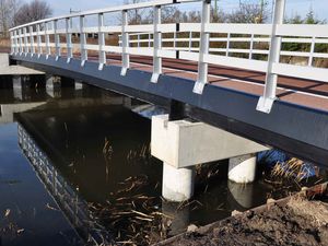 ponte em aço