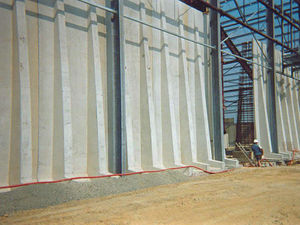 muro de contenção em concreto armado 1