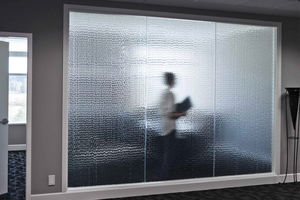 painel de vidro para ambiente interno