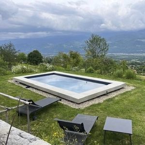 borda de piscina em concreto