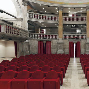 poltrona de auditório contemporânea 1