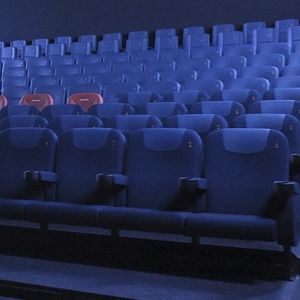 cadeira de auditório contemporânea 1